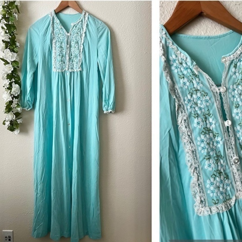 Vintage Nightgown Vintage Nightgown